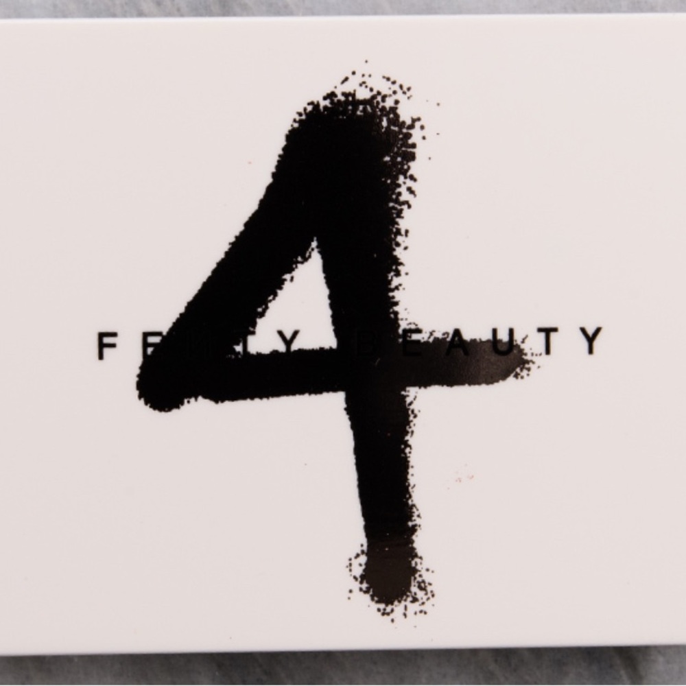 Fenty Beauty Rose (4) snap eye palette - Picture 6 of 7